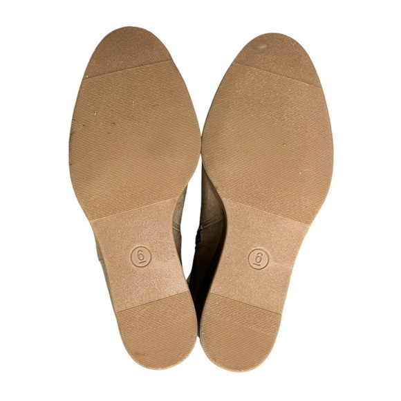 NWT Universal Thread Taupe Wedge Boots - Size 6 - Picture 12 of 14